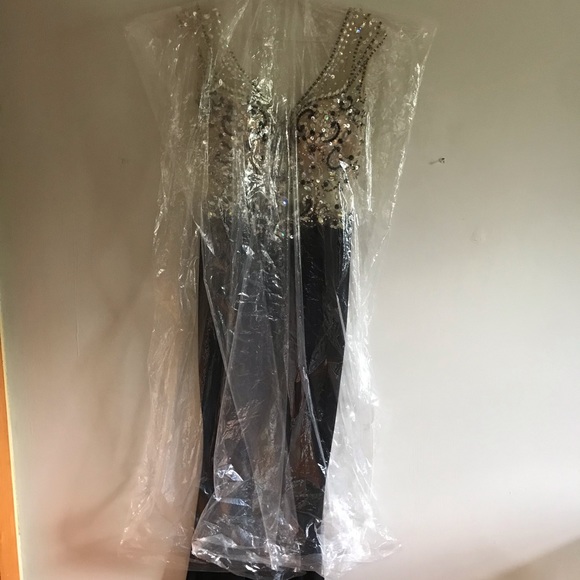 Prom Dress Black Sequin Low Slit - Picture 10 of 10